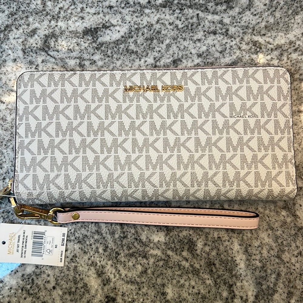 Michael Kors JST Large Zip Wallet